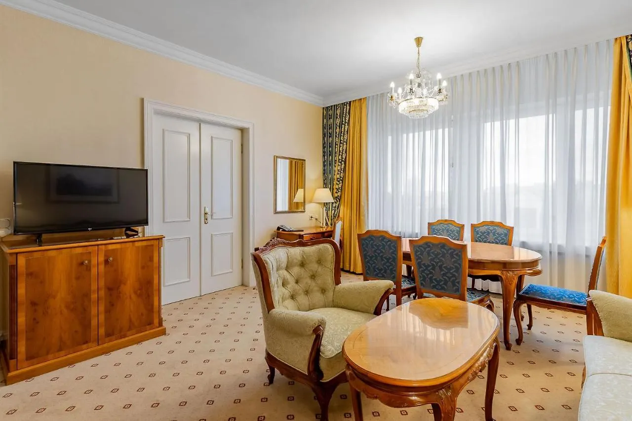 Natsionalny Hotel Kiew