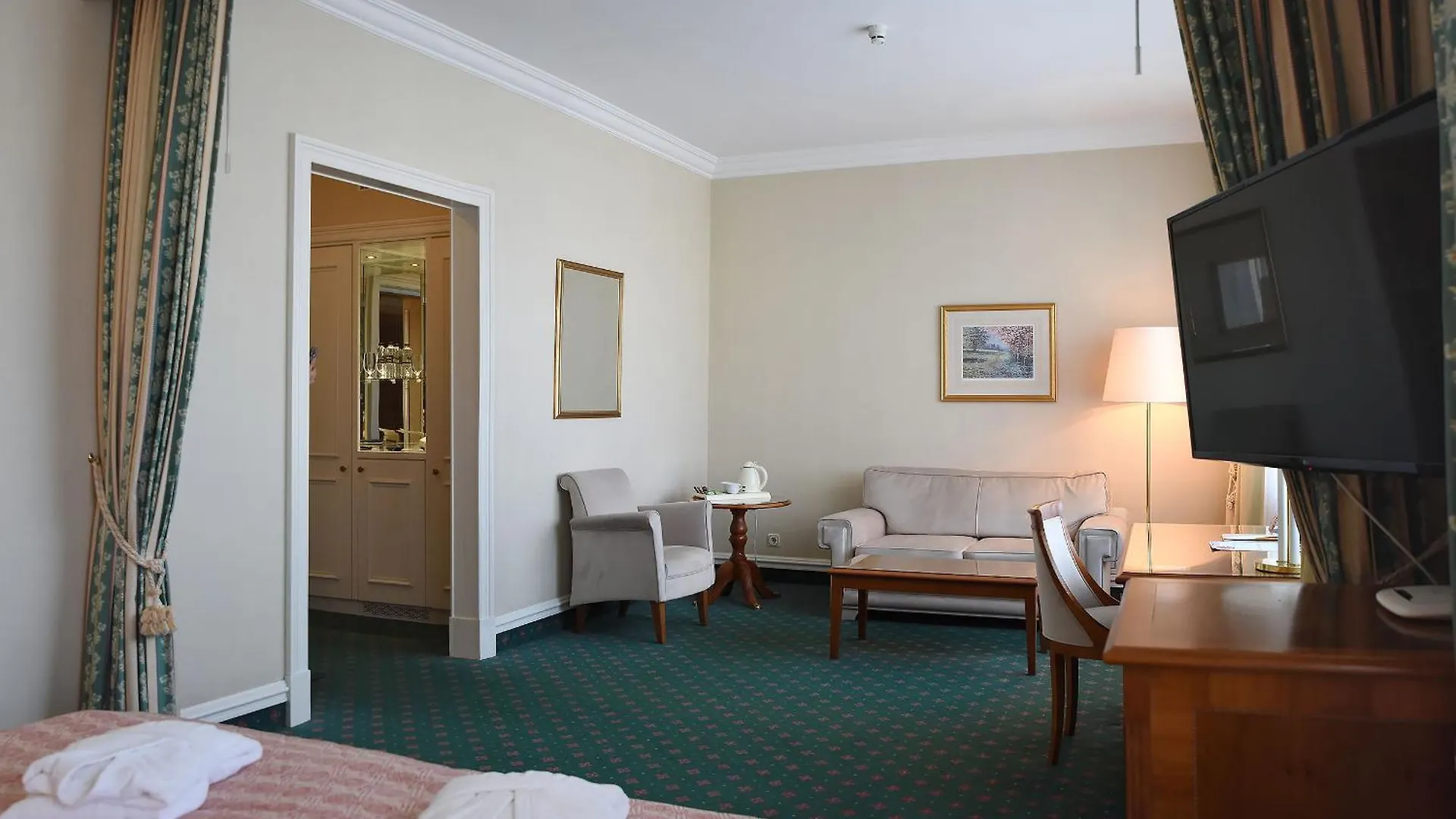 Natsionalny Hotel Kyiv