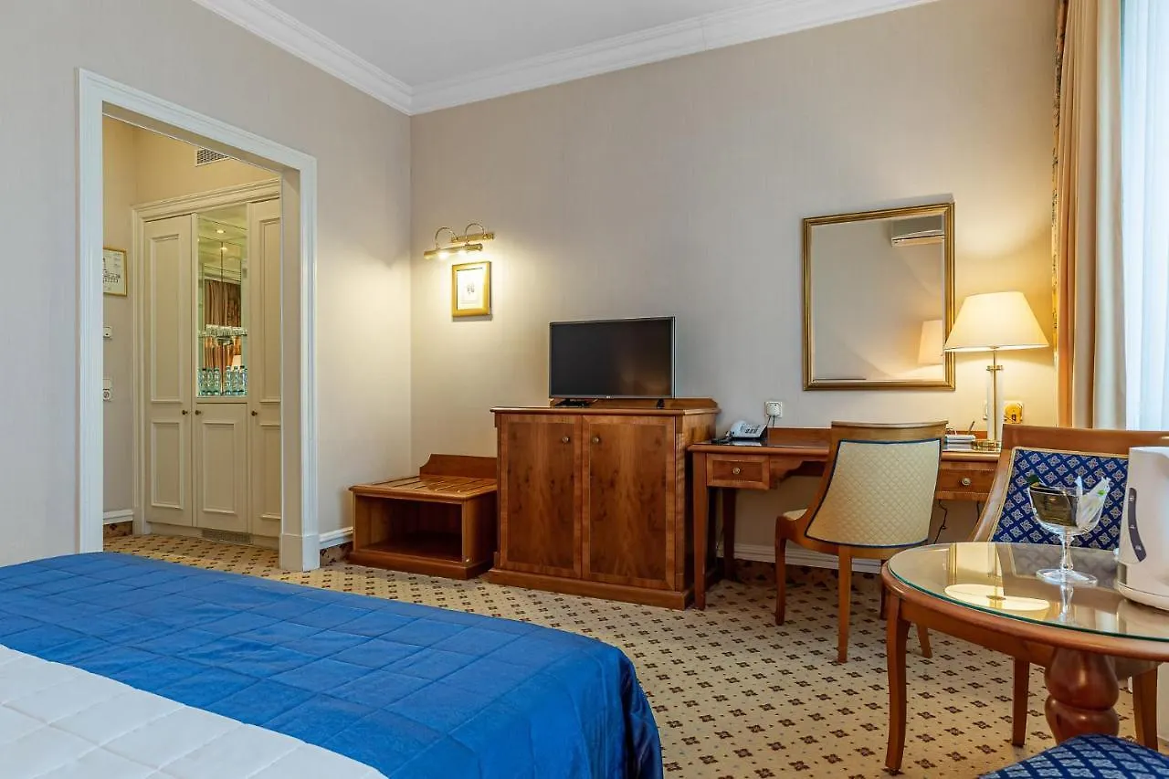 Natsionalny Hotel Kyiv