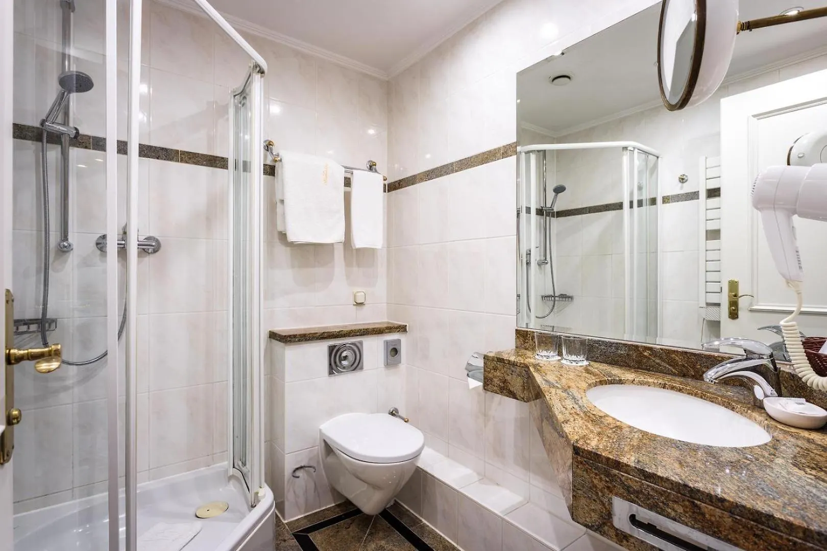 Natsionalny Hotel Kyiv
