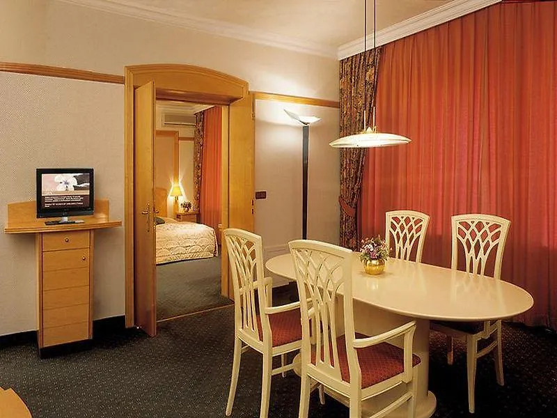 ****  Natsionalny Hotel Kyiv Ukraine